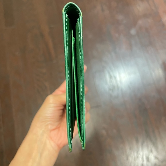 Authentic Louis Vuitton bifold wallet - Picture 11 of 13